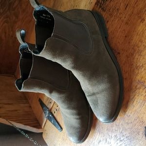 Thursday Company Women's Duchess Chelsea Boots, Dark Olive Size 7